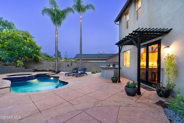 196 Via Rebecca, Newbury Park, CA 91320