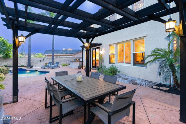 196 Via Rebecca, Newbury Park, CA 91320