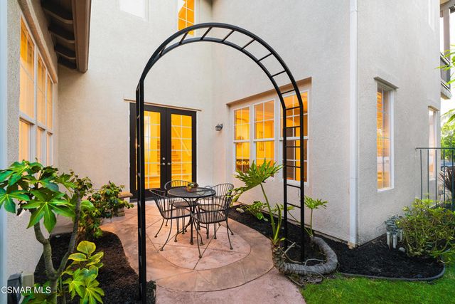 196 Via Rebecca, Newbury Park, CA 91320