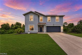 904 8th AVE, Lehigh Acres, FL 33972