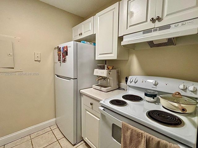 1080 N Benoist Farms Rd 107, West Palm Beach, FL 33411