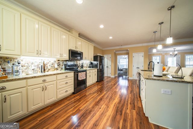 44 Viburnum Way, Pine Mountain, GA 31822