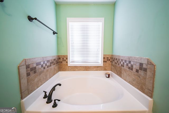 44 Viburnum Way, Pine Mountain, GA 31822