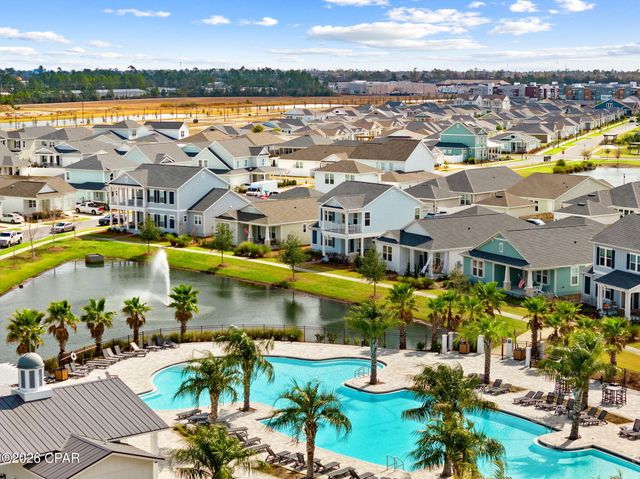 2101 Kingfisher Court, Panama City, FL 32405