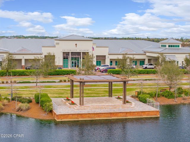 2101 Kingfisher Court, Panama City, FL 32405