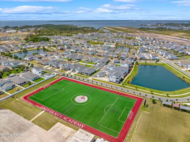 2101 Kingfisher Court, Panama City, FL 32405