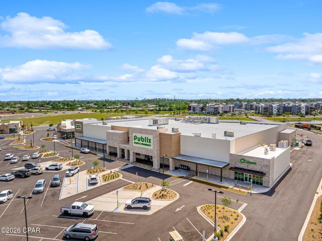 2101 Kingfisher Court, Panama City, FL 32405