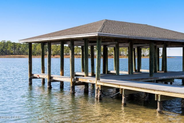 2101 Kingfisher Court, Panama City, FL 32405