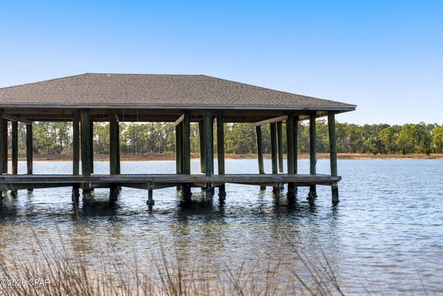 2101 Kingfisher Court, Panama City, FL 32405