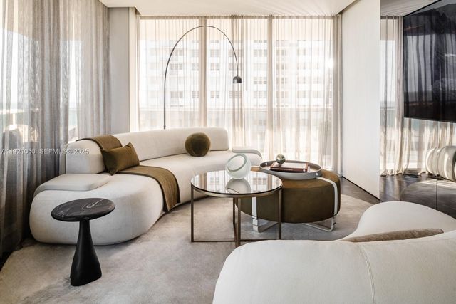 5875 Collins Avenue 902, Miami Beach, FL 33140