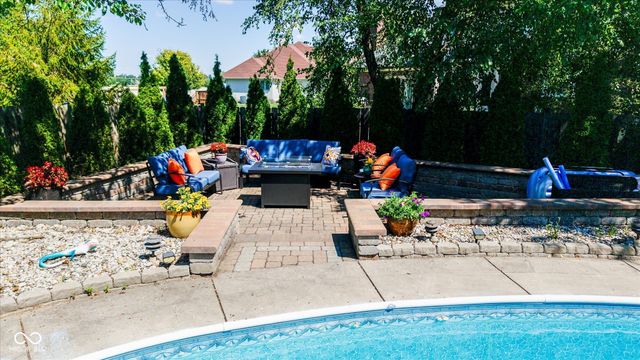 5522 White Hall Way, Carmel, IN 46033