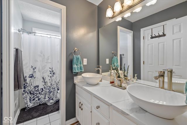 5522 White Hall Way, Carmel, IN 46033