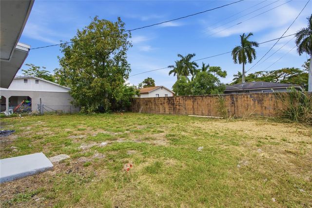 1629 PAWNEE STREET, Fort Myers, FL 33916