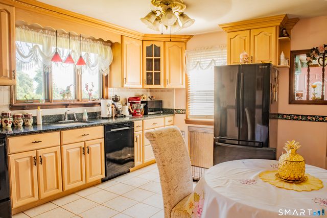 1511 Country Club Road, Middletown, CT 06457