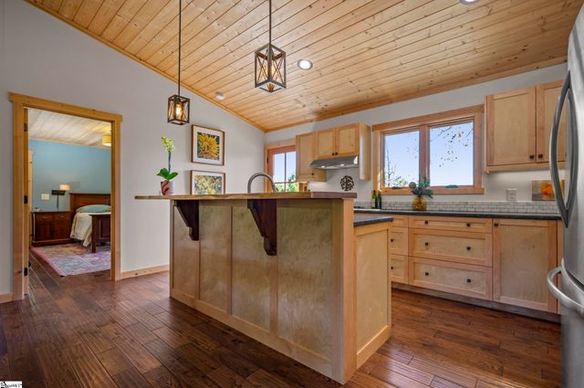 891 Meadow Crest Road, Tryon, NC 28782