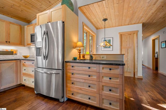 891 Meadow Crest Road, Tryon, NC 28782