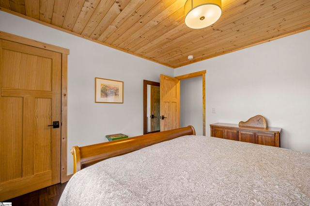 891 Meadow Crest Road, Tryon, NC 28782