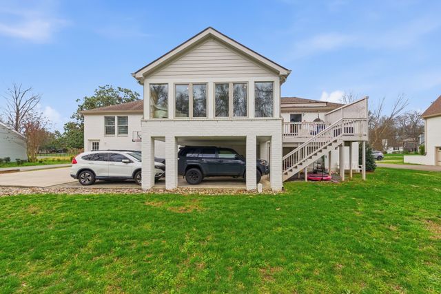 2826 Sugar Tree Rd, Nashville, TN 37215