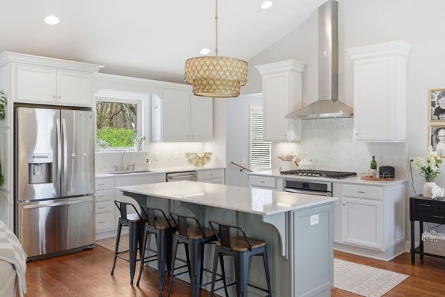 2826 Sugar Tree Rd, Nashville, TN 37215