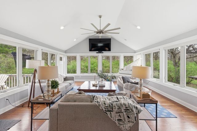 2826 Sugar Tree Rd, Nashville, TN 37215