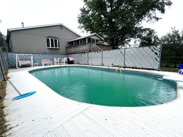 5739 QUIRK Drive, Erie, PA 16509