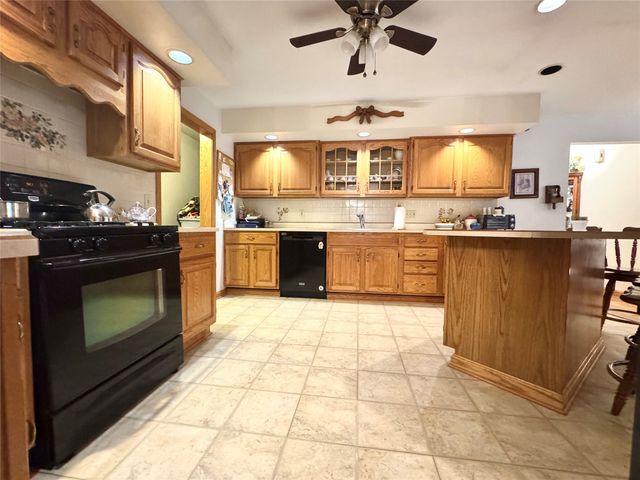 5739 QUIRK Drive, Erie, PA 16509