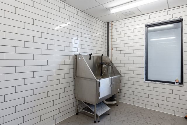 101 N Beacon St 303, Watertown, MA 02472