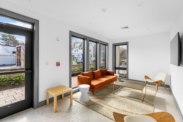 101 N Beacon St 303, Watertown, MA 02472