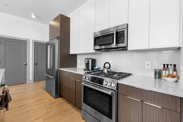 101 N Beacon St 303, Watertown, MA 02472