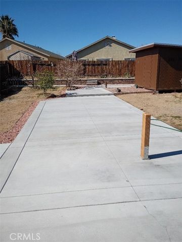 13348 Merry Oaks Street, Victorville, CA 92392