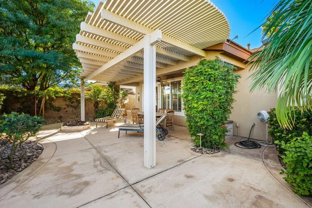 60856 Fire Barrel Drive, La Quinta, CA 92253