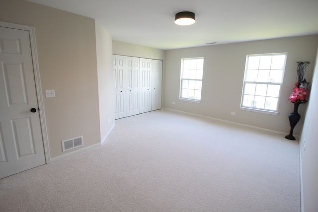 1851 Towhee Court, Joliet, IL 60435