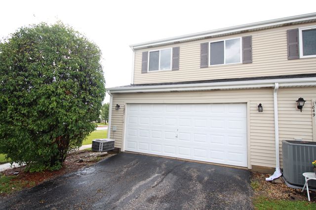 1851 Towhee Court, Joliet, IL 60435