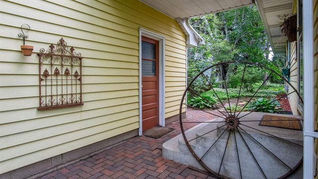 422 W Central, Chippewa Falls, WI 54729