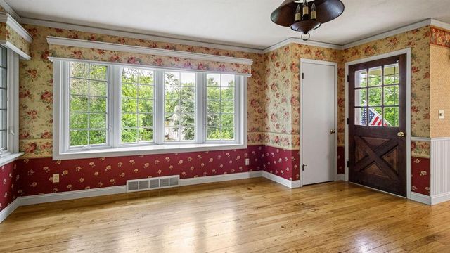 422 W Central, Chippewa Falls, WI 54729