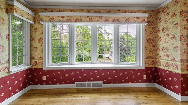 422 W Central, Chippewa Falls, WI 54729