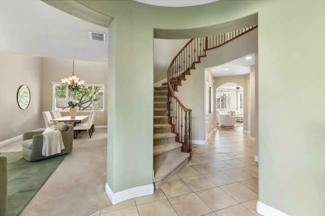 2564 Summerland Way, Roseville, CA 95747