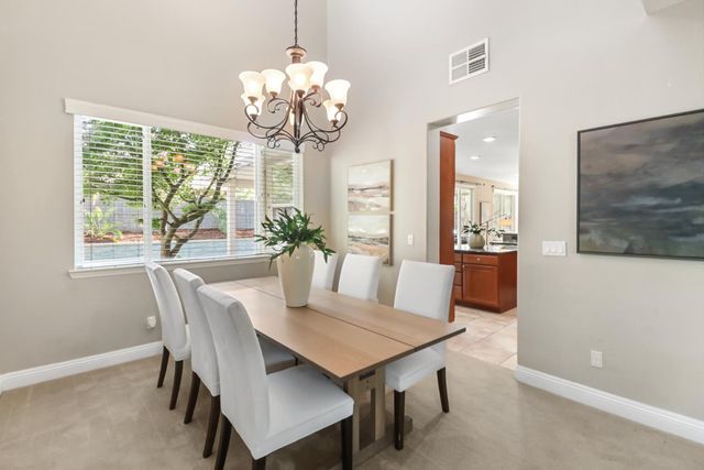 2564 Summerland Way, Roseville, CA 95747