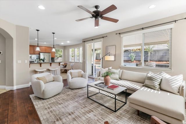 2564 Summerland Way, Roseville, CA 95747