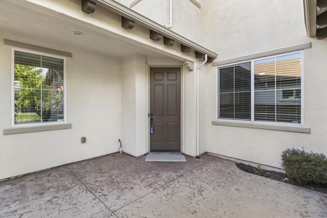 2564 Summerland Way, Roseville, CA 95747