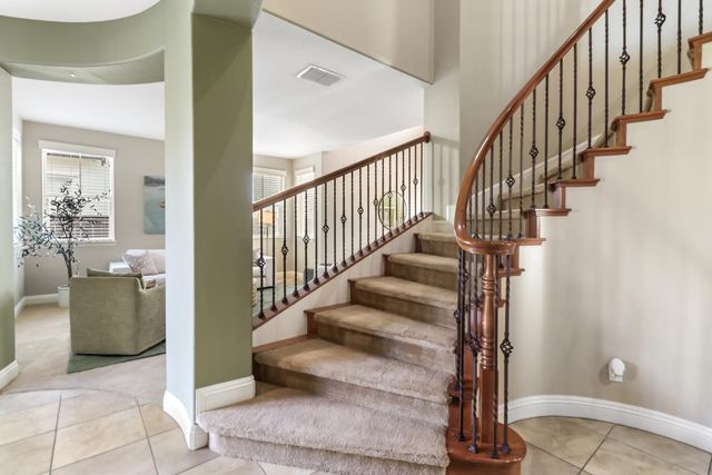 2564 Summerland Way, Roseville, CA 95747