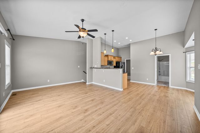 101 Whitman Xing, Clarksville, TN 37043