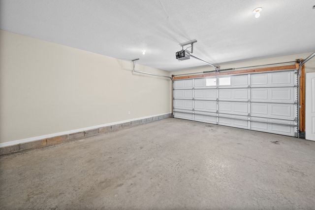 101 Whitman Xing, Clarksville, TN 37043