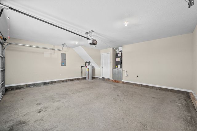 101 Whitman Xing, Clarksville, TN 37043