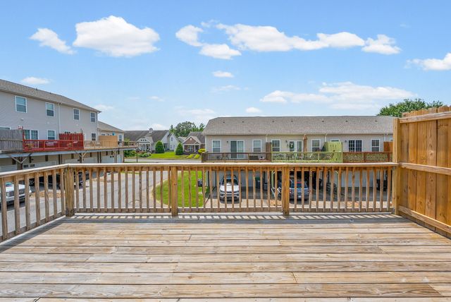 101 Whitman Xing, Clarksville, TN 37043