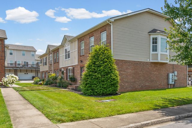 101 Whitman Xing, Clarksville, TN 37043