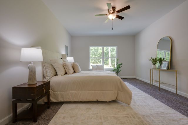 1424 East Piney Road, Dickson, TN 37055