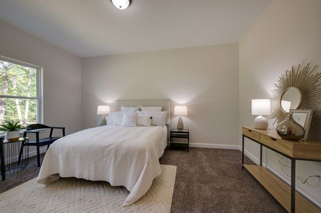 1424 East Piney Road, Dickson, TN 37055