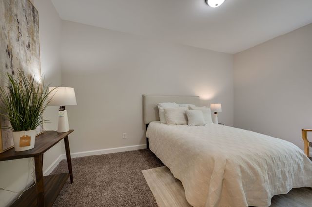 1424 East Piney Road, Dickson, TN 37055