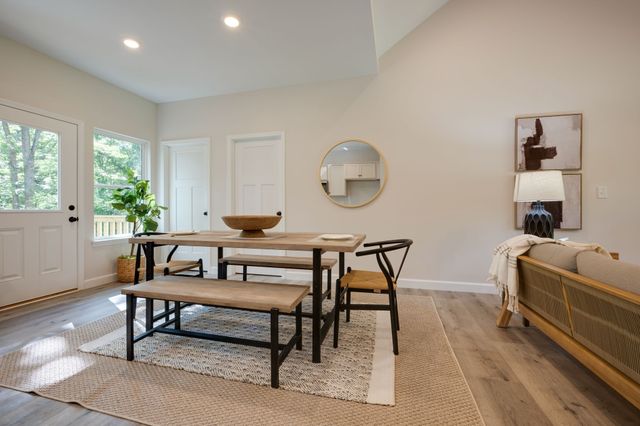 1424 East Piney Road, Dickson, TN 37055